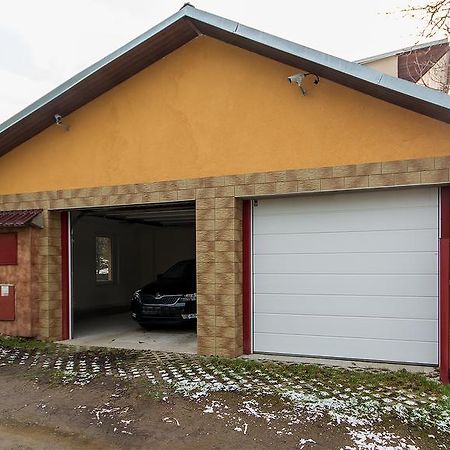 Apartman Vrane Vrane nad Vltavou Luaran gambar