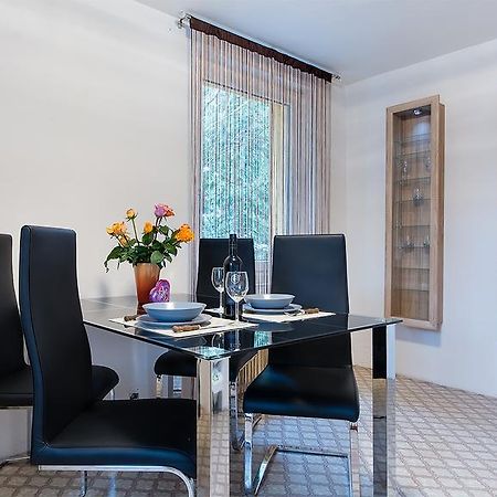 Apartman Vrane Vrane nad Vltavou Luaran gambar