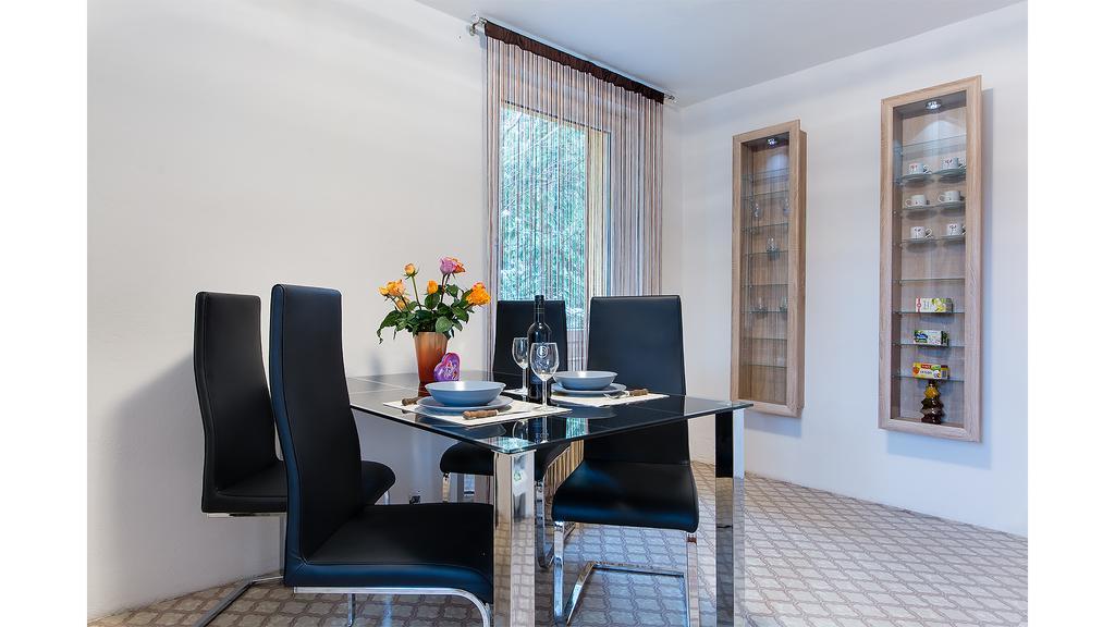 Apartman Vrane Vrane nad Vltavou Luaran gambar